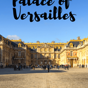 Thinking of visiting the Palace of Versailles in France? Here's our top tips from our visit, including how to guarantee that you manage to get the hall of mirrors completely empty for that perfect photo.