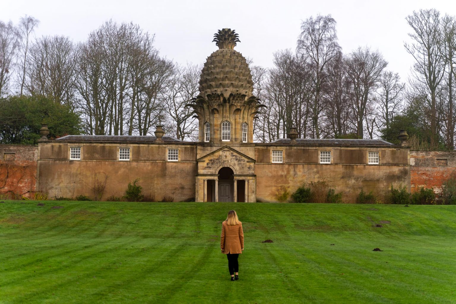 The Pineapple in Airth