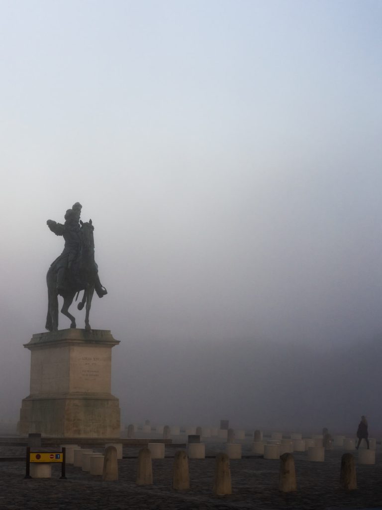 Fog in Versailles