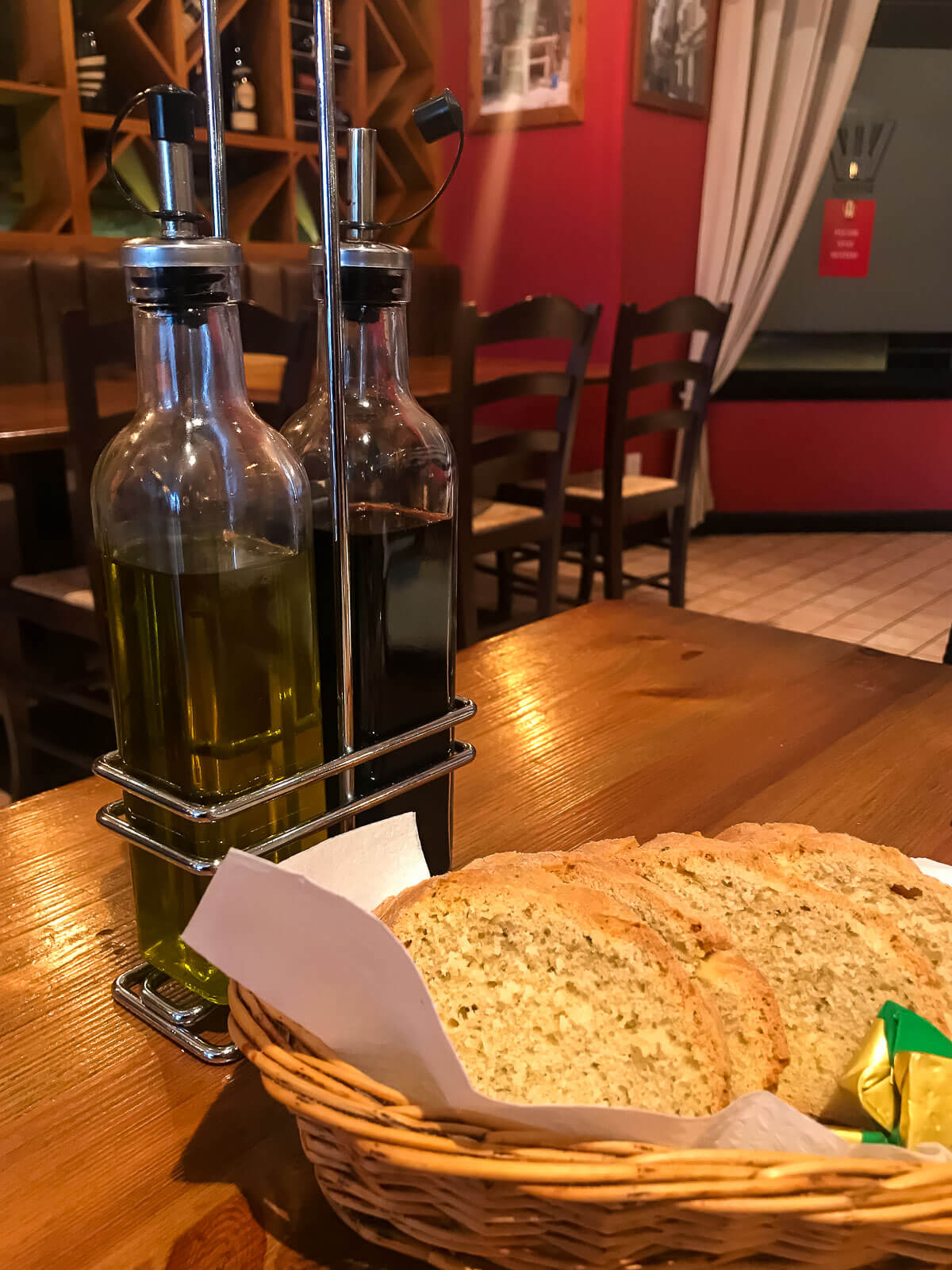 Bread and Oil at Aperitivo