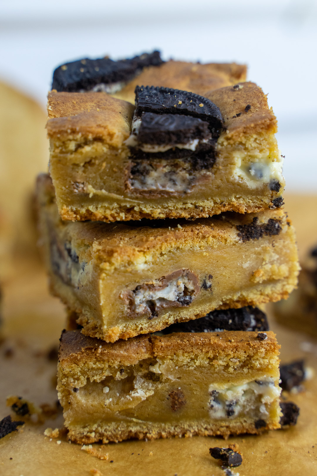 Oreo Blondies Recipe | Simple Oreo Blondies