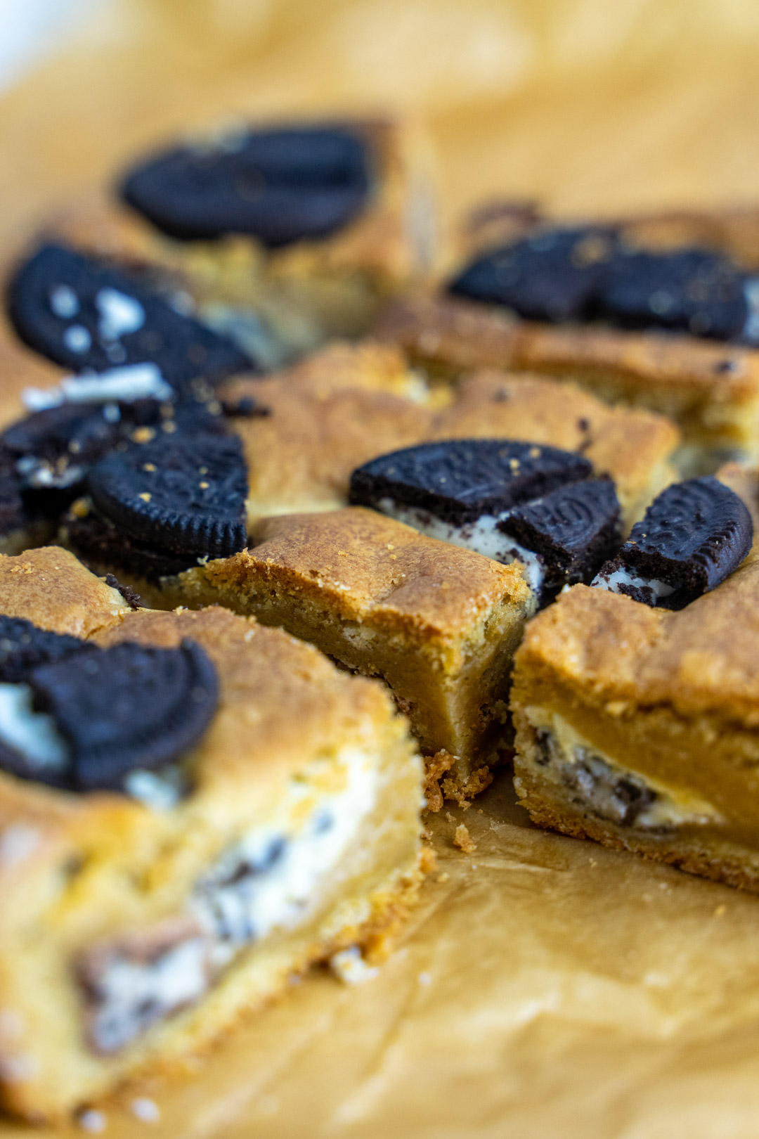 Oreo Blondies Recipe | Simple Oreo Blondies